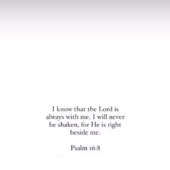 Meet your Posher, Elyse - Picture 1 of 1